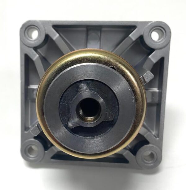 Spindle Assembly for MTD 618-0117, 618-0117A, 618-0117B, 618-0117C, 618-0116A, 918-0116, 918-0117B, 918-0116A - Image 3