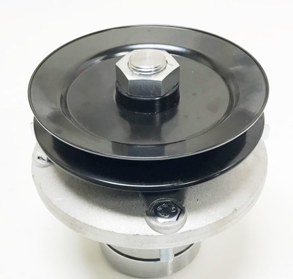 Spindle Assembly With Pulley for John Deere AM108925, AM107590, AM103502 Fits John Deere LX172, LX173, LX176, LX178 - Image 3