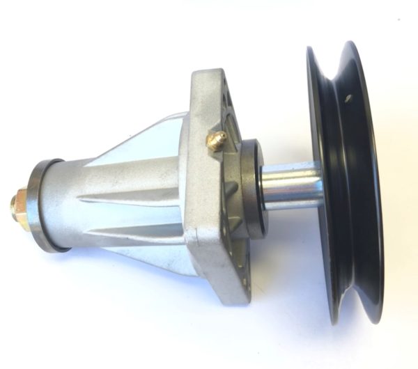 Spindle Assembly Compatible With MTD Cub Cadet 618-06076, 918-06076, 618-06076A, 918-06076A - Image 3