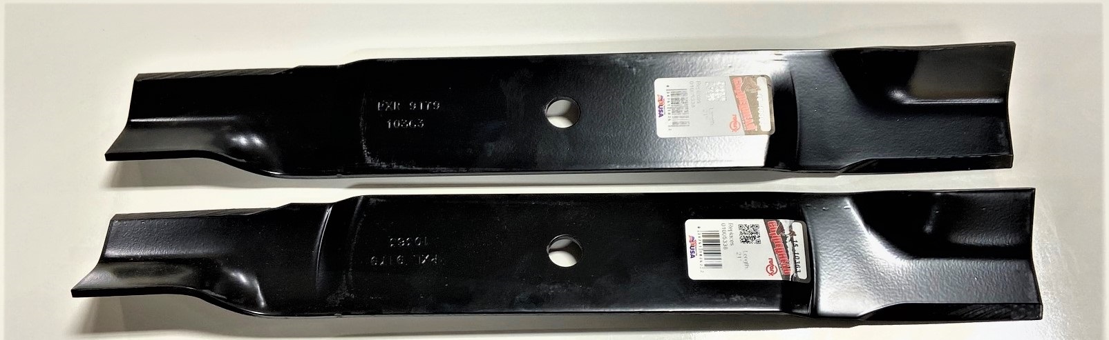 thumbnail image 2 of Oregon 198-153 High Lift Blades For 42" Cub Cadet (Replaces 742-04308, 942-04308) 2 of 5